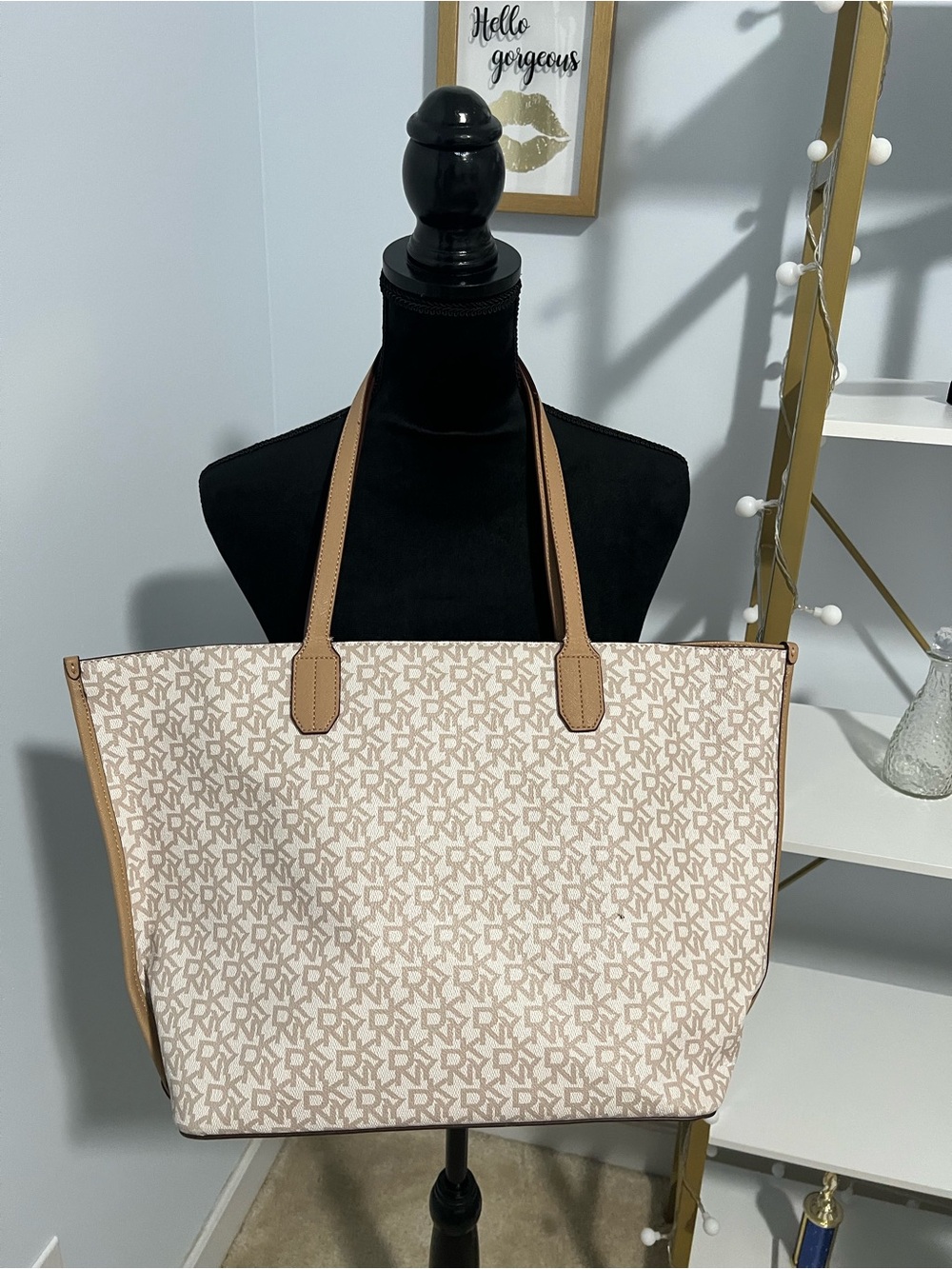 DKNY Bryant Signature I Tote Bag in Beige Monogram with Tan Handles - Picture 3 of 16
